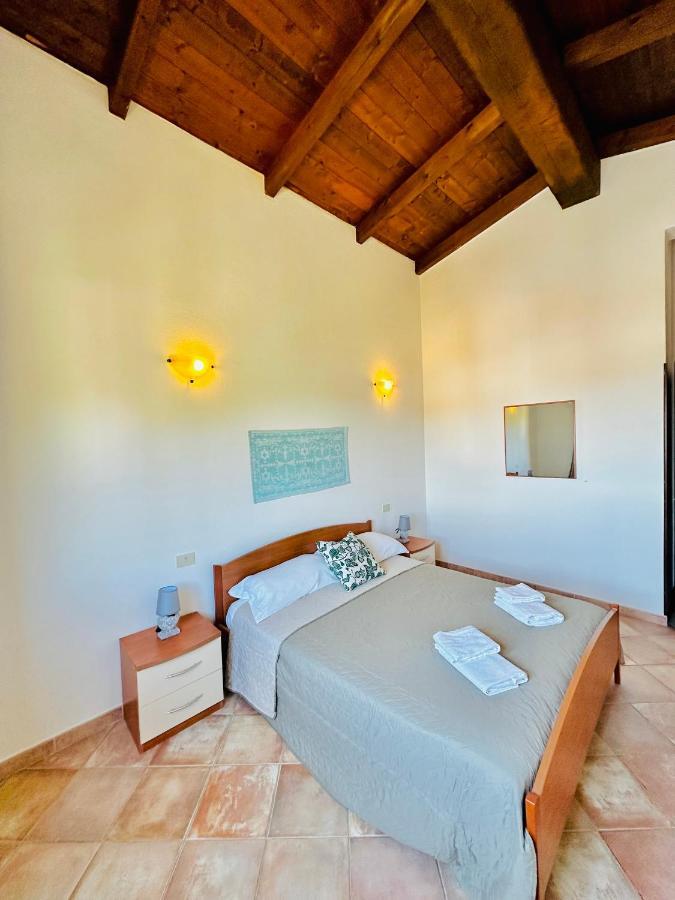 Villa Antonella Apartments Ольбія Екстер'єр фото